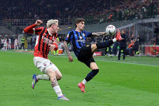 1743639853337045411.jpg PG电子官网-米兰德比又见恰神破门滑跪,残阵国米完成战略目标