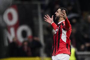 PG电子-税后年薪450万欧跟队:米兰已决定500万欧买断沃克,签约2年