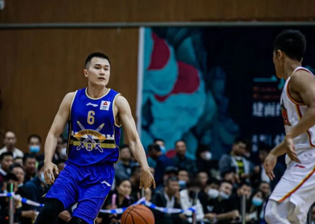 连续场被弃用!CBA单场38分神刀变废刀 还能翻身吗?