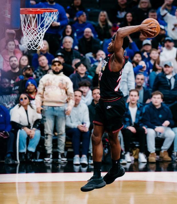 PG电子官方直营-文班三节10+8+4+3+6封盖，太子两双榜眼暴走，马刺40分血洗76人