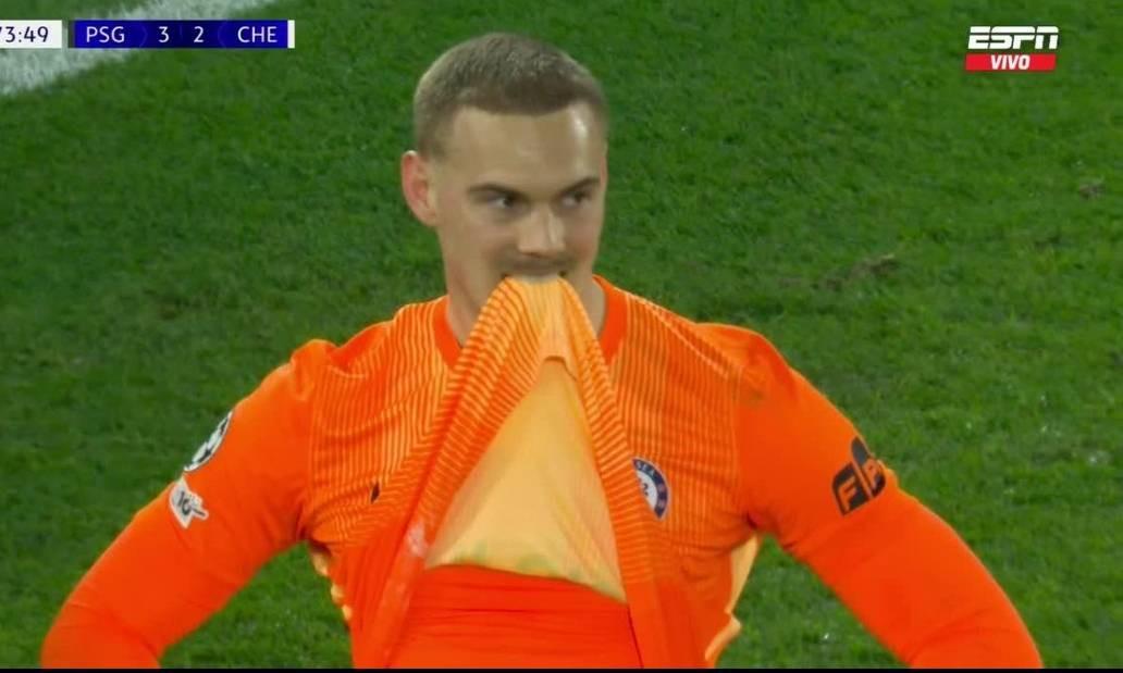 PG电子直营站-“玩火门将”桑切斯对阵巴黎坐替补，但约恩森现2次严重失误