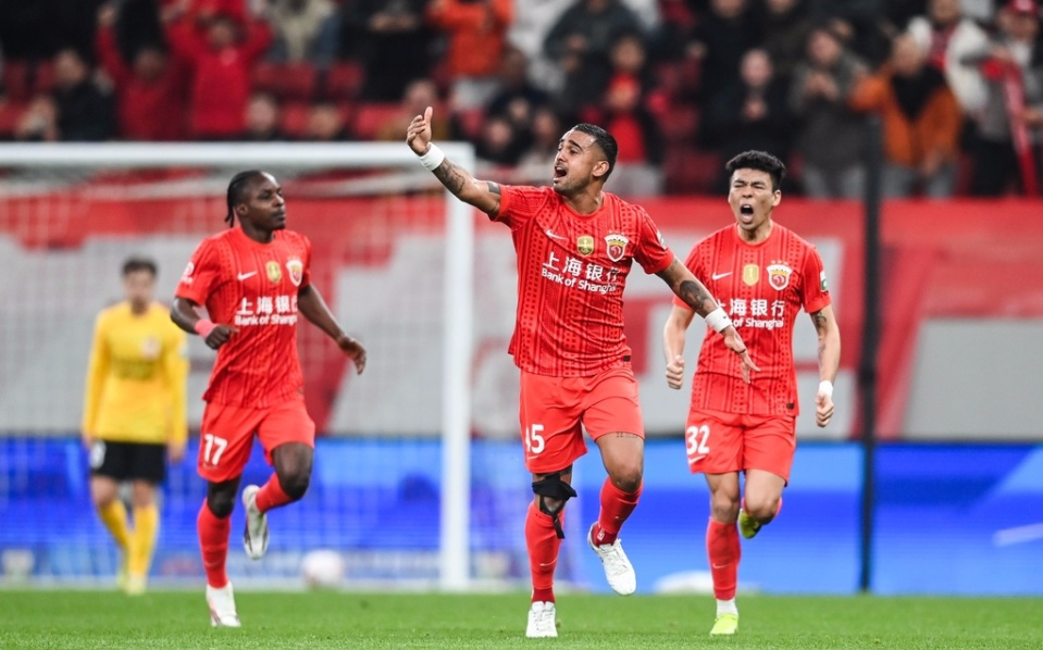 PG电子官方直营-中超形势：蓉城2分优势领跑 2强积分归零+4队2连败 下轮2场焦点战